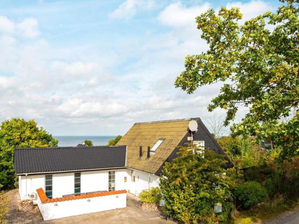 4 star holiday home in Allingåbro, จอง บ้านพักตากอากาศ Allingåbro มิดยูลันด์